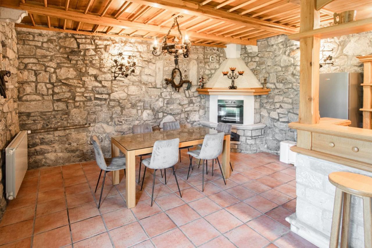 Sežana Apartment Trieste Hermes Art מראה חיצוני תמונה